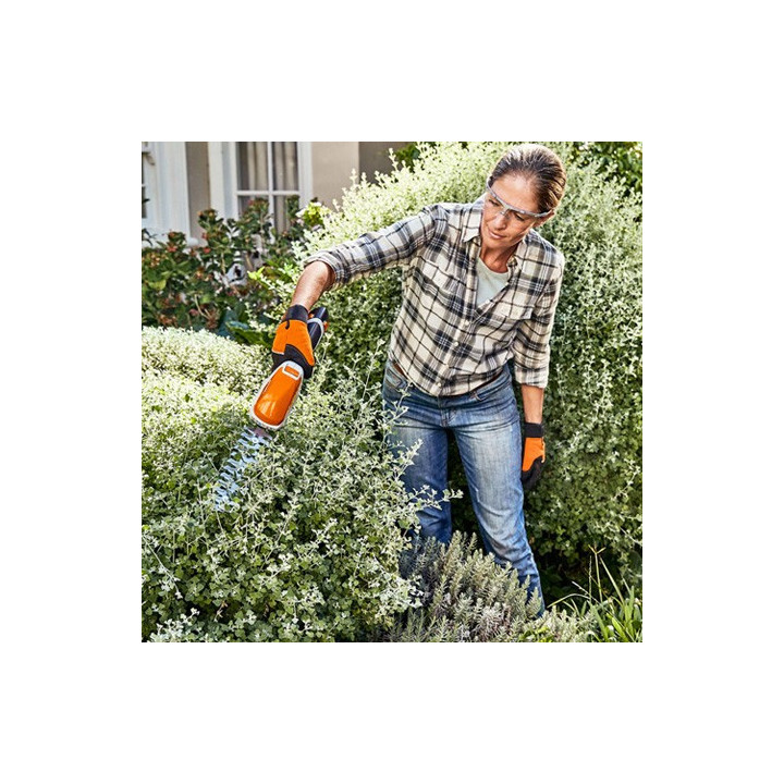 Taille-buissons et cisaille à gazon STIHL HA030113500