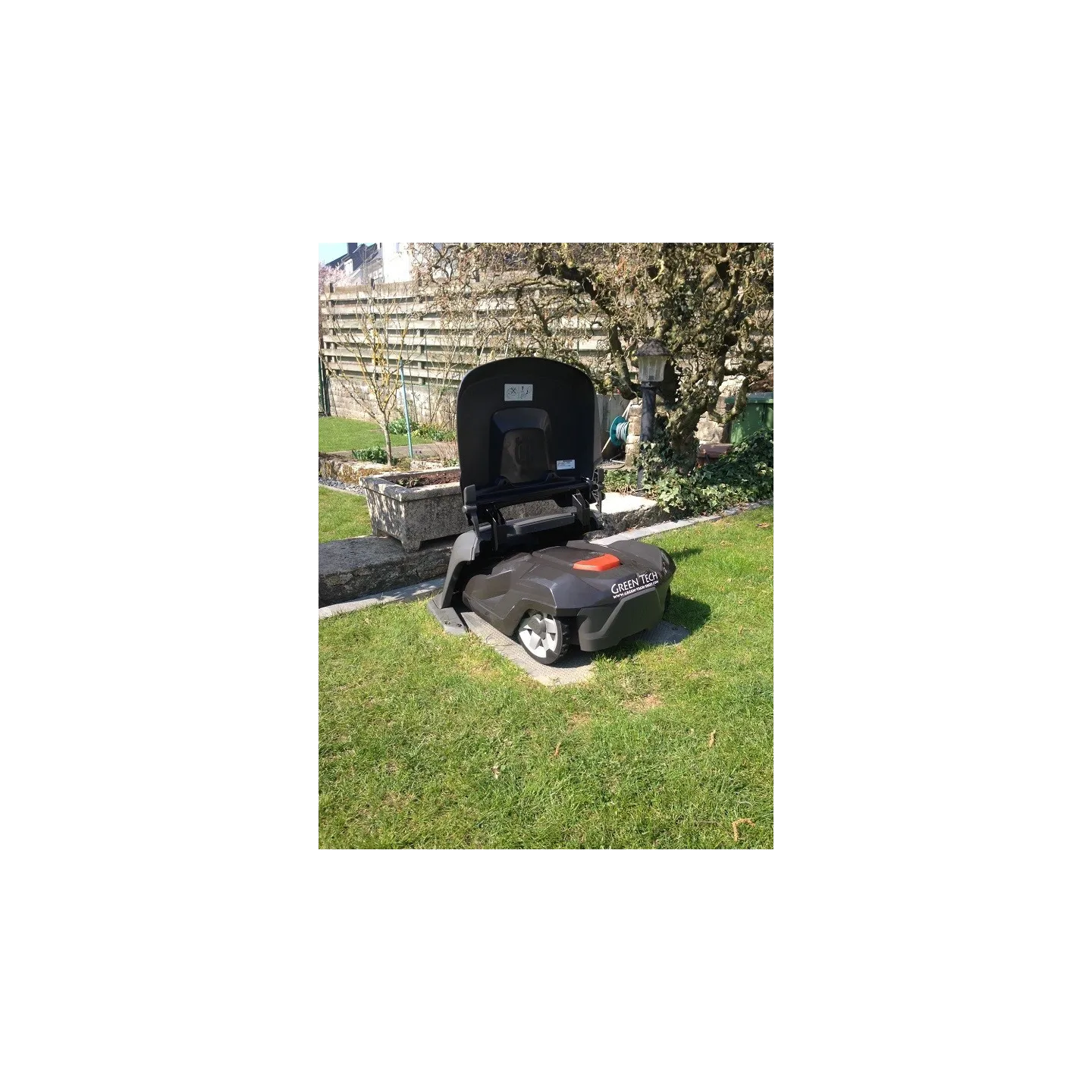 Toit de protection pour robots séries  400 et 500 HUSQVARNA 585019401