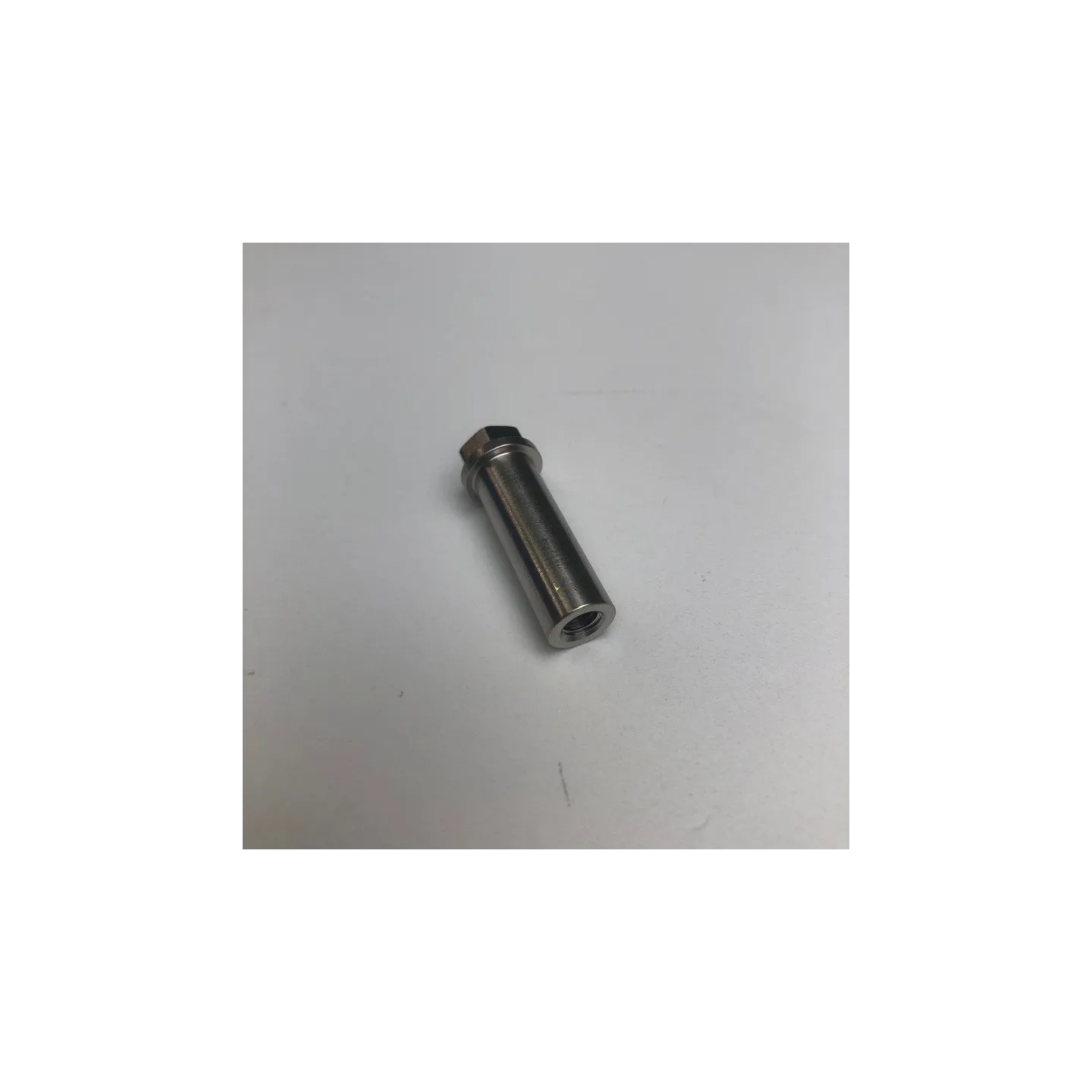 Vis de fixation Carrosserie/Silentbloc avant Pour GreenMow BELROBOTICS BR11153