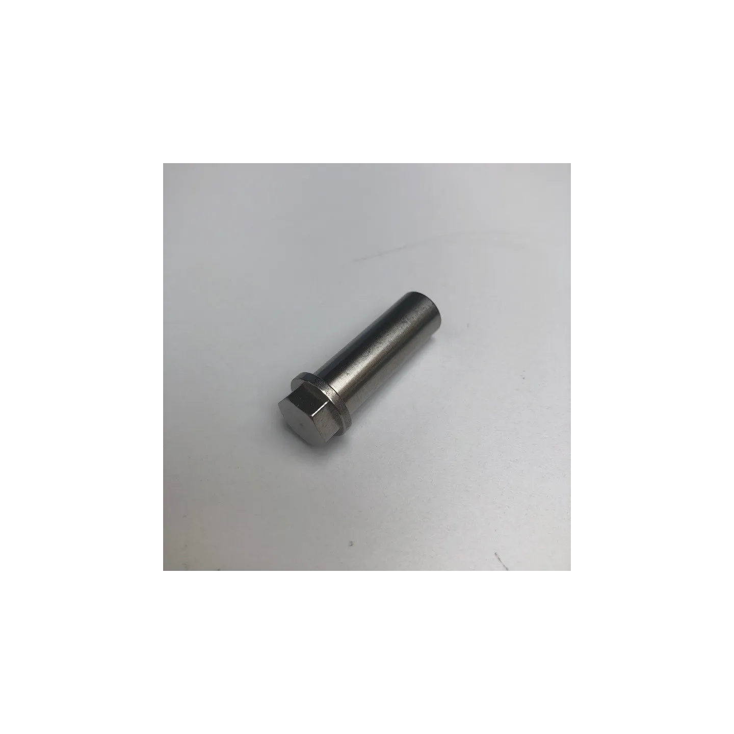 Vis de fixation Carrosserie/Silentbloc avant Pour GreenMow BELROBOTICS BR11153