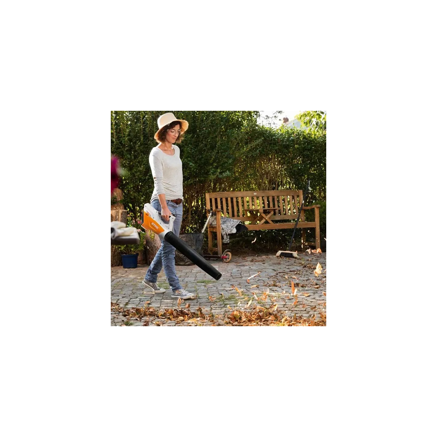 Souffleur à batterie intégrée BGA45 STIHL 45130115900