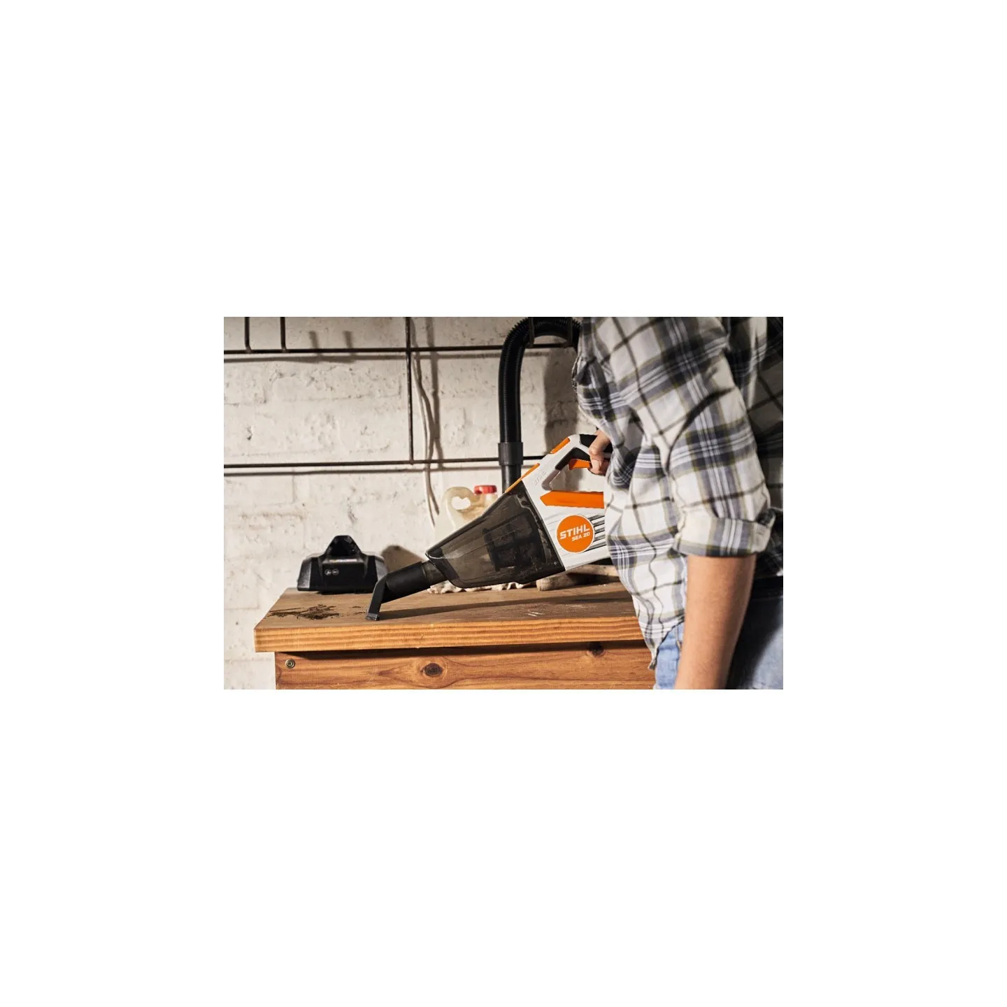 Aspirateur à main SEA20 STIHL SA030117300