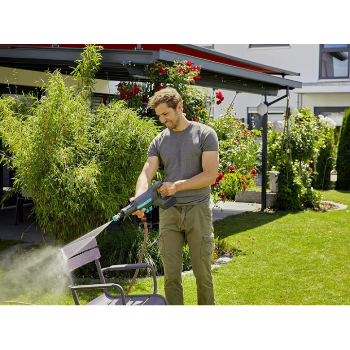 Nettoyeur moyenne pression AquaClean 24/18V P4A avec batterie GARDENA 14800-34